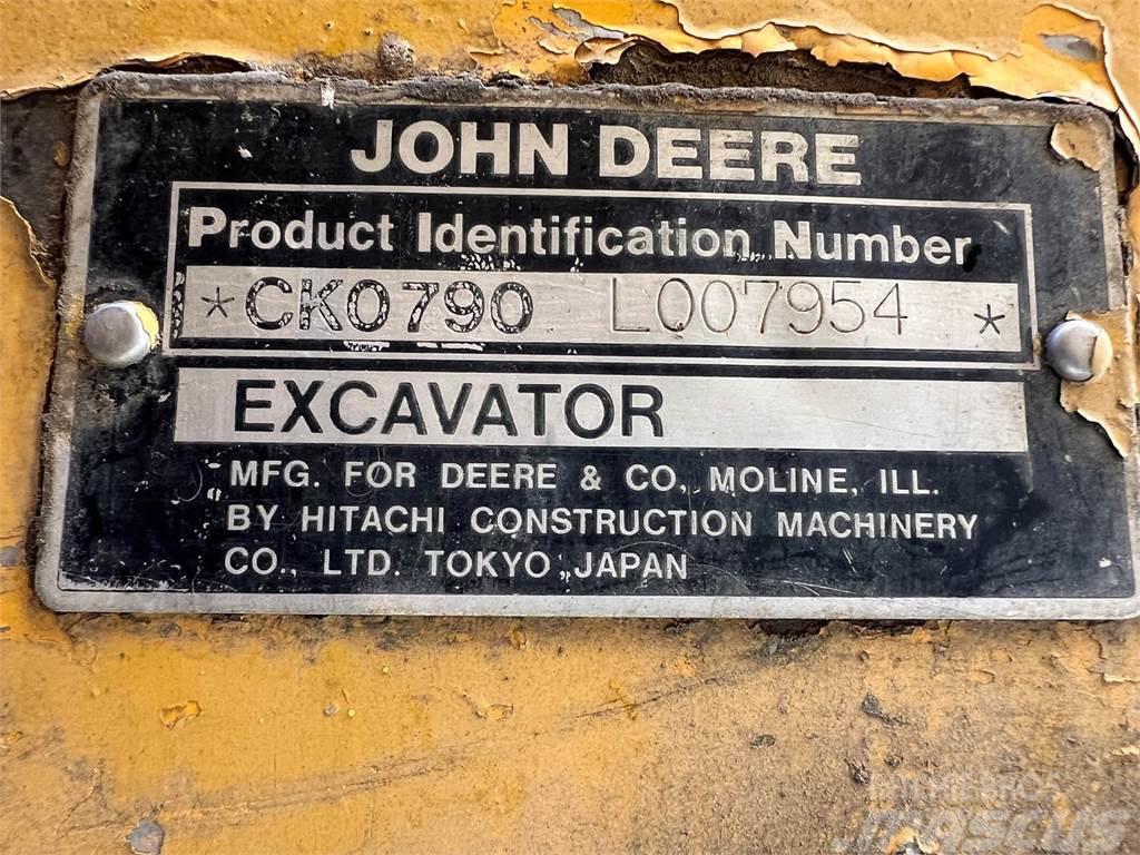 John Deere 790D LC Lesné nakladače