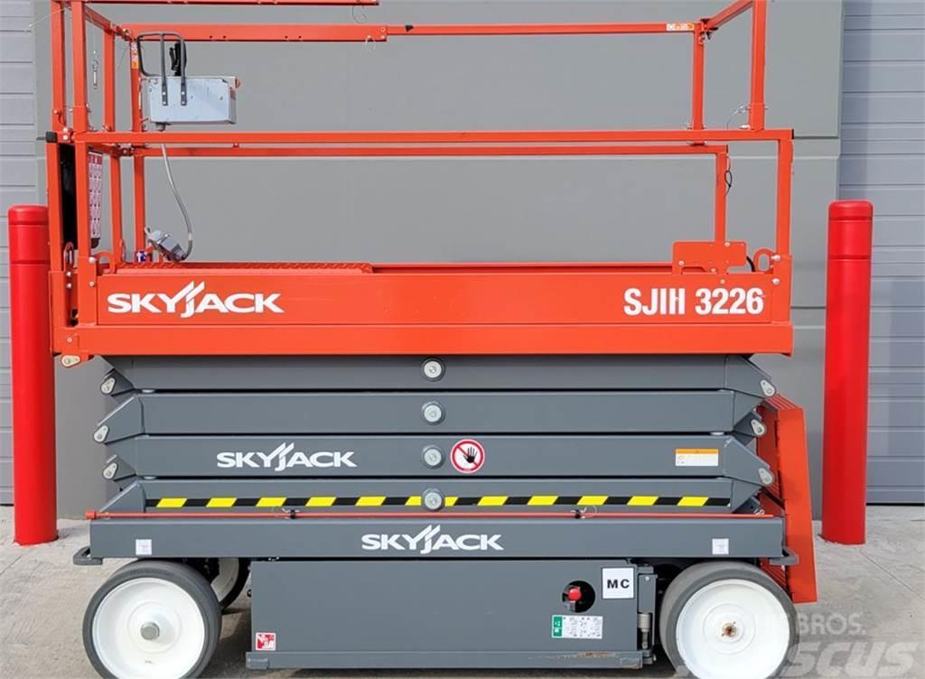 SkyJack SJ3226 Iné