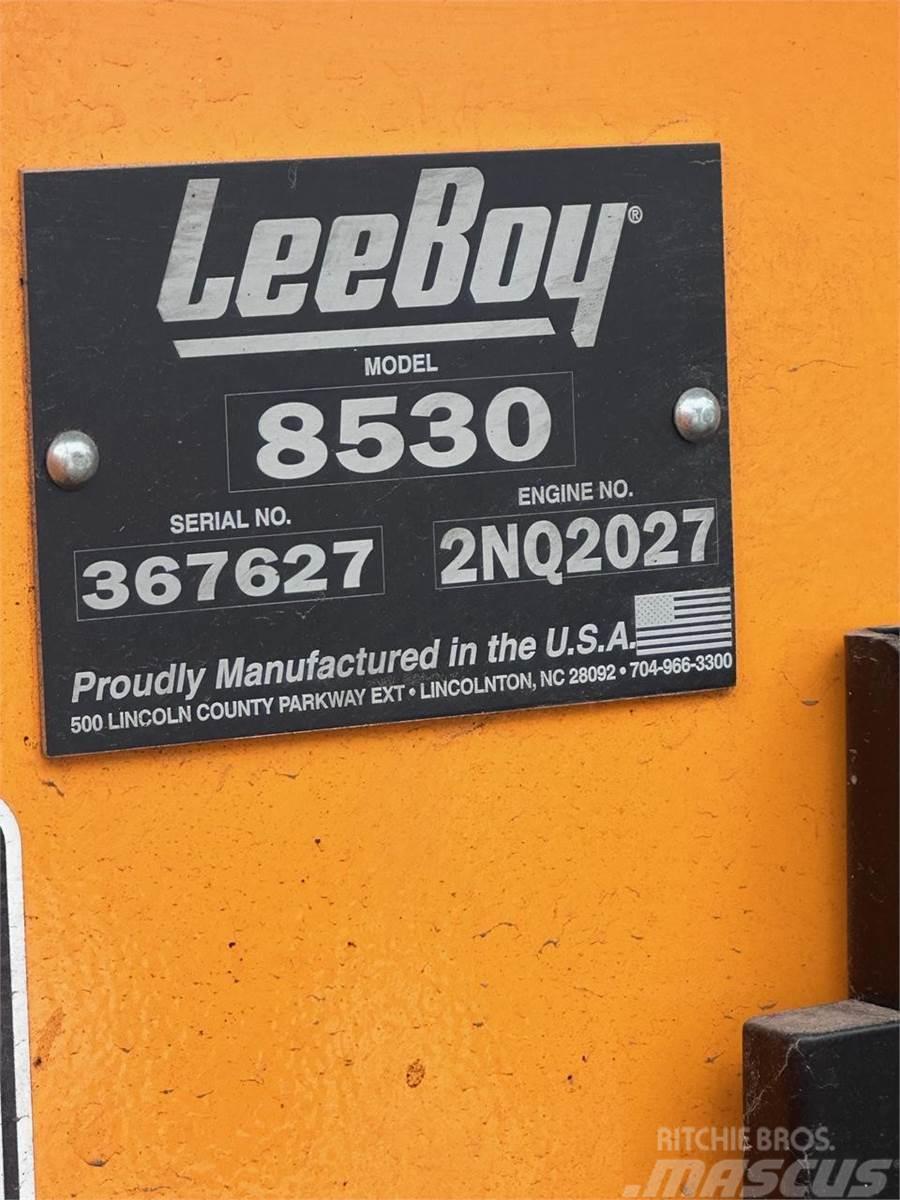 LeeBoy 8530 Finišéry
