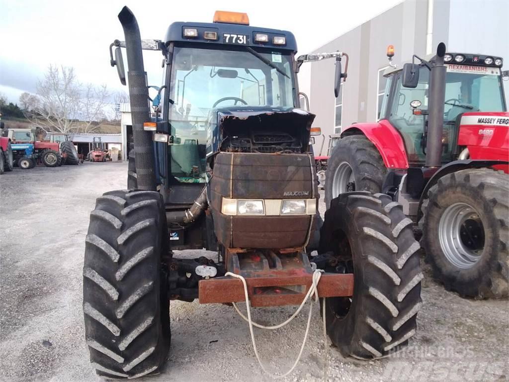 Case IH MX135 Traktory