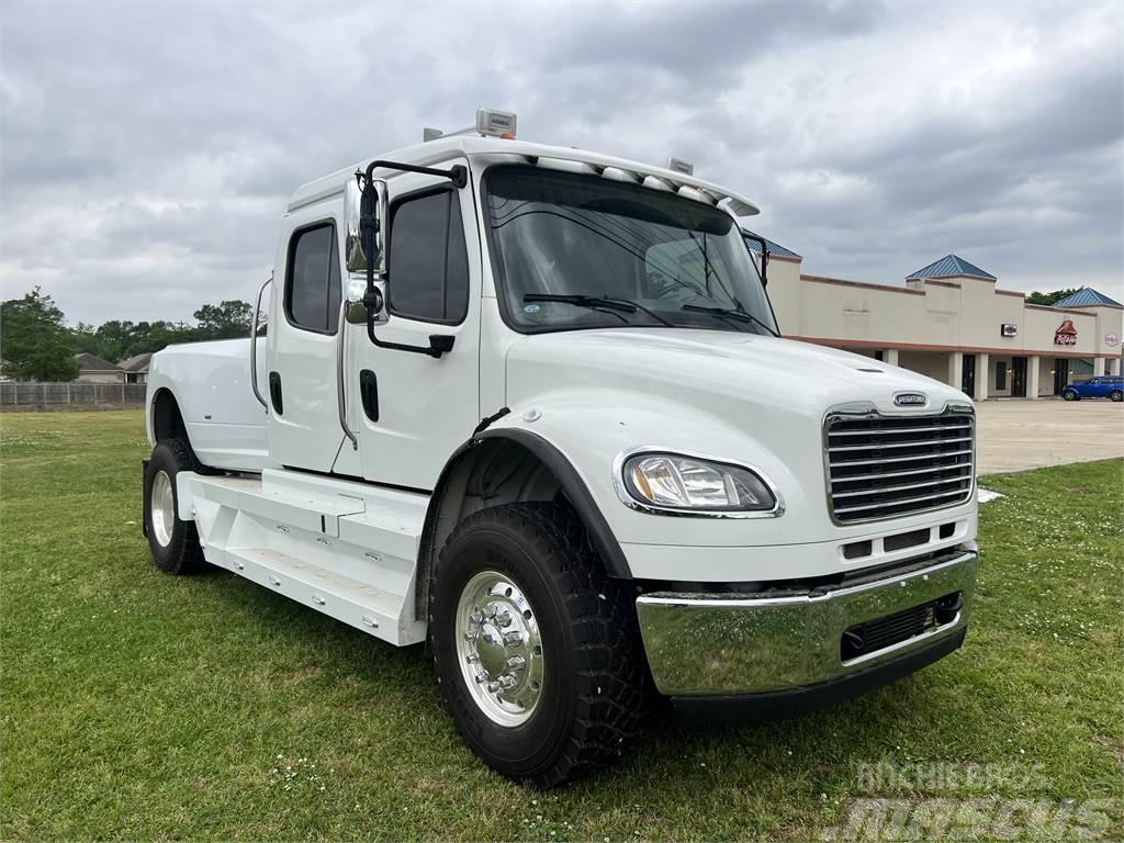 Freightliner M2 Sport Chassis Iné