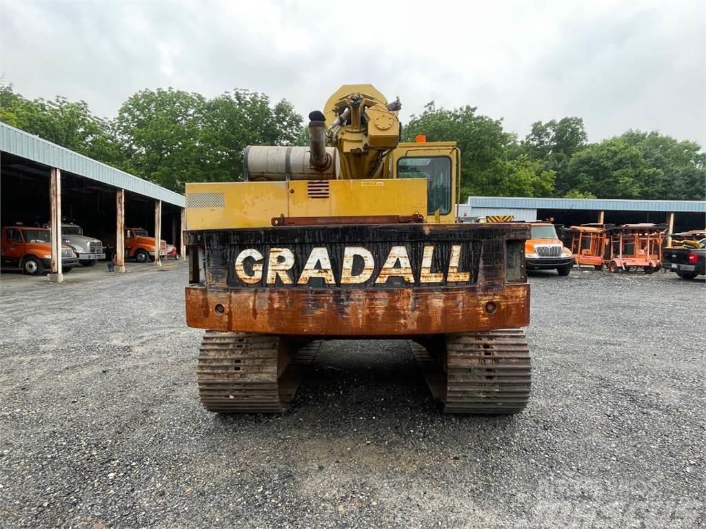 Gradall XL4200 Pásové rýpadlá