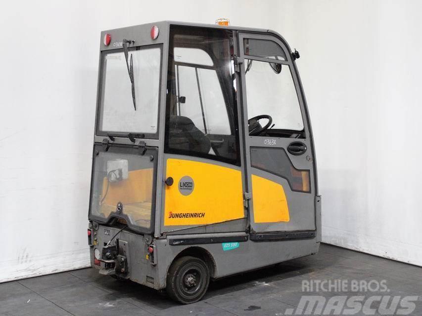 Jungheinrich EZS 590 LI ION Vlečné vozíky