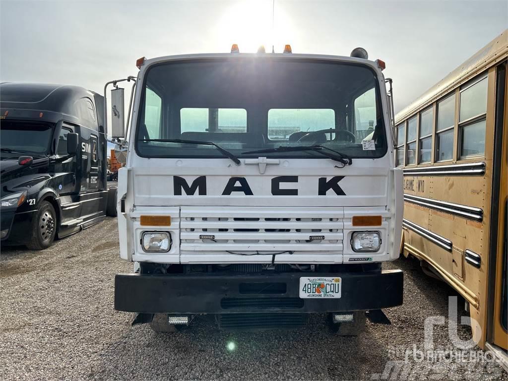 Mack MS200 Domiešavače betónu