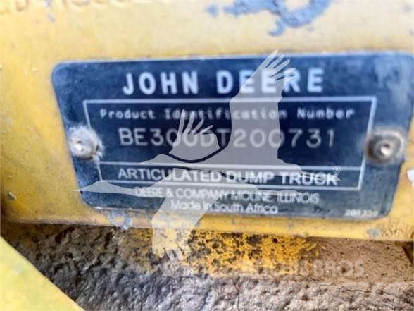 John Deere 300D Kĺbové nákladné autá
