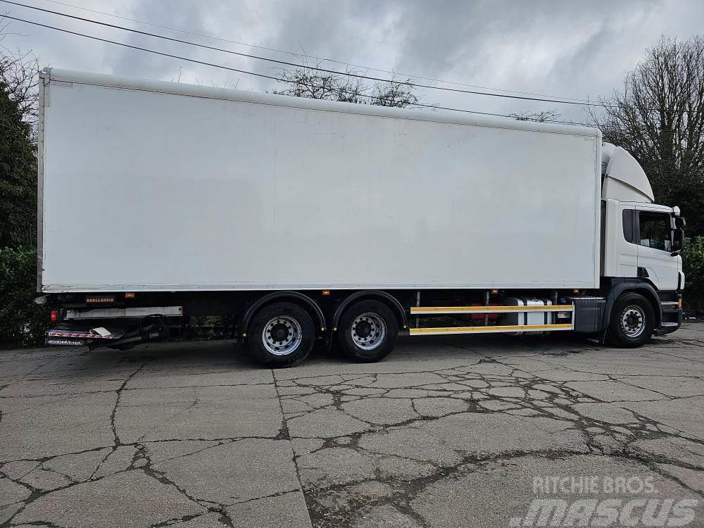 Scania P320 Plošinové nákladné automobily/nákladné automobily so sklápacími bočnicami