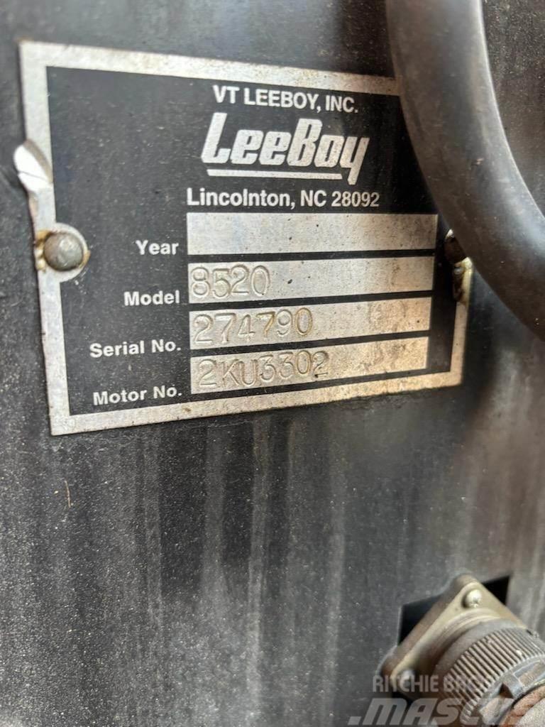 LeeBoy 8520B Finišéry