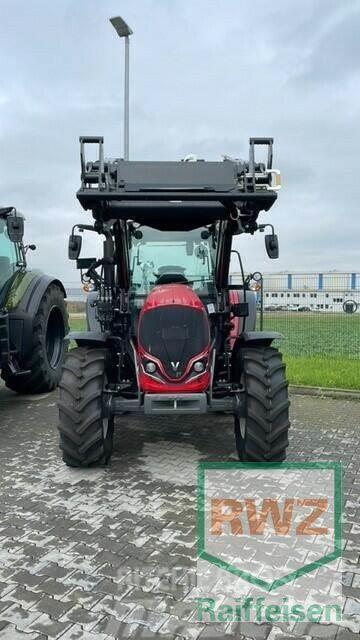 Valtra A75SH Schlepper Traktory