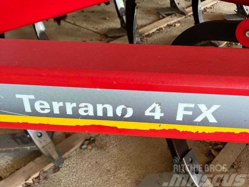 Horsch Terrano 4 FX Kultivátory