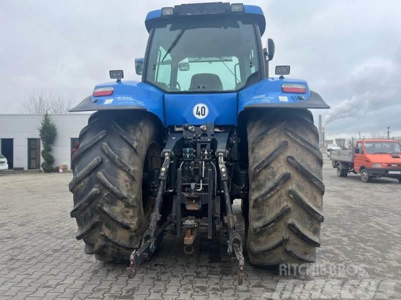 New Holland T 8020 Traktory