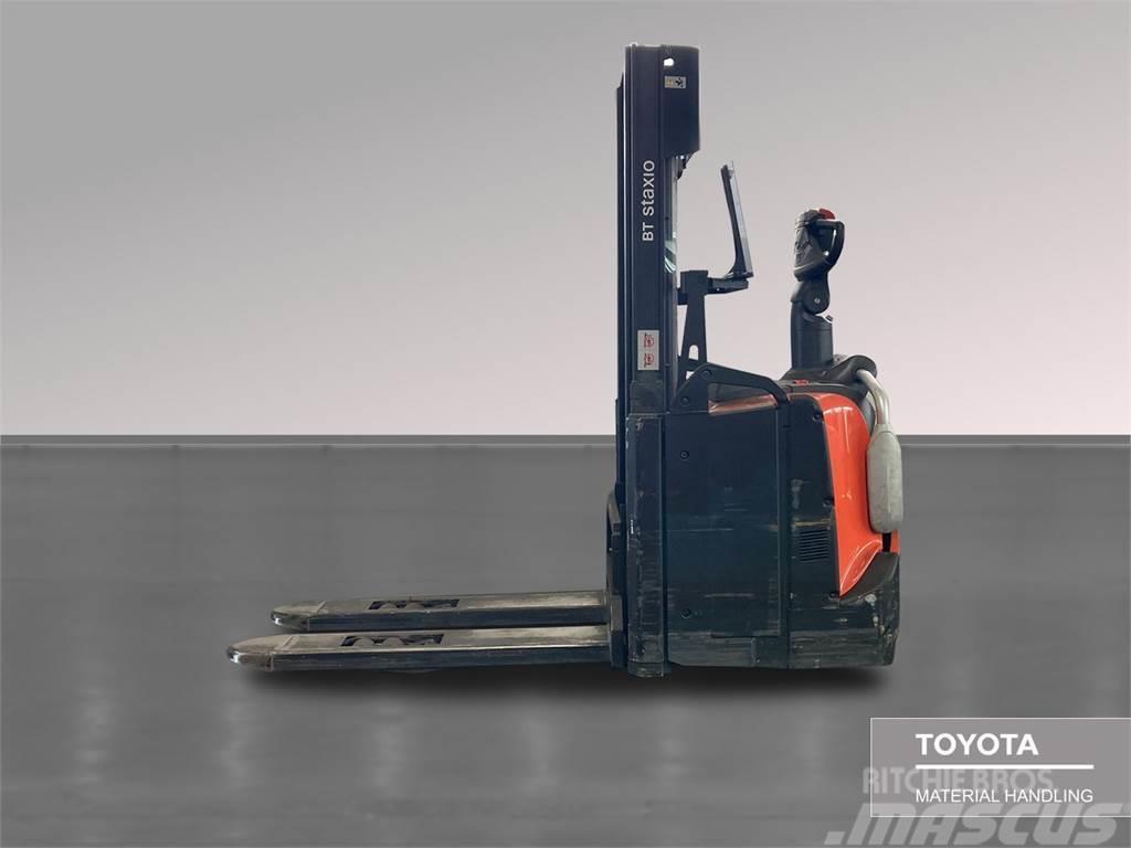 Toyota SPE120L Ručne vedené vysokozdvižné vozíky