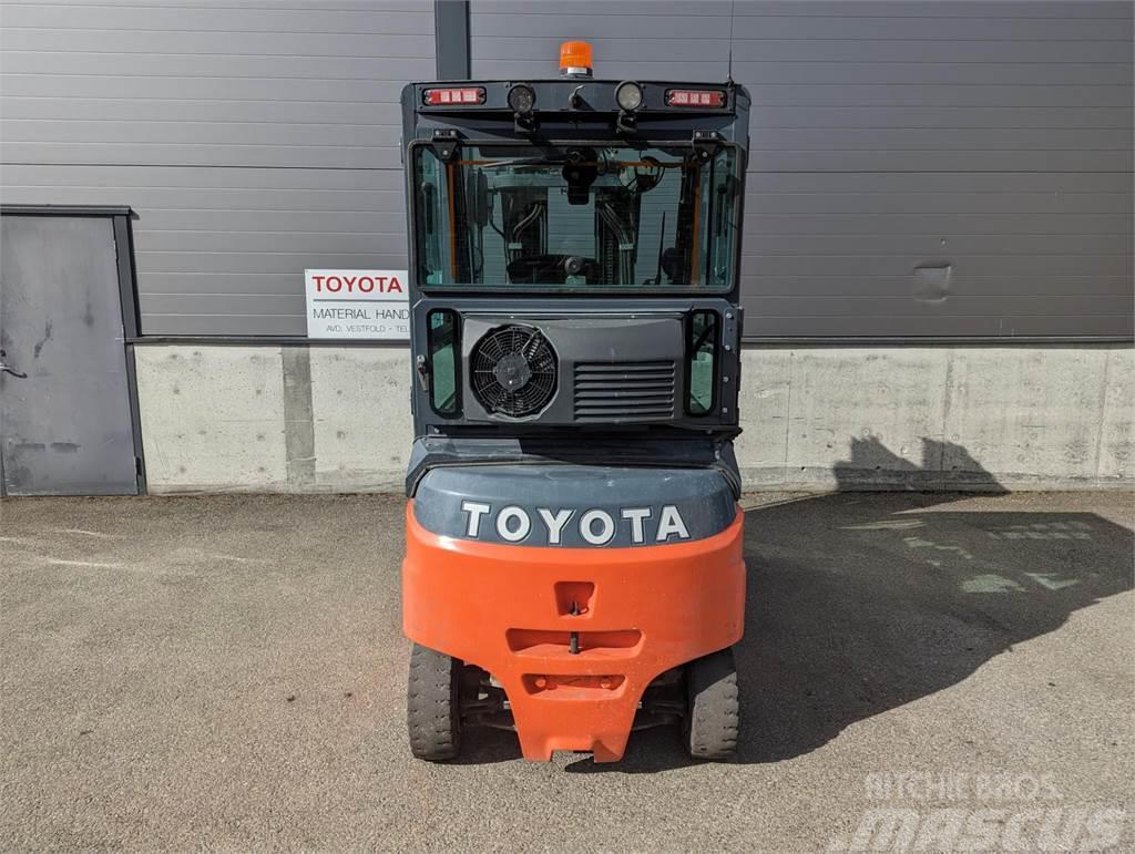 Toyota 8FBMT25 Akumulátorové vozíky