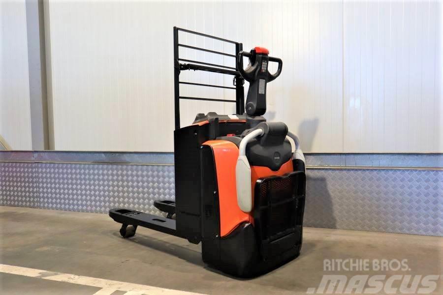 BT LPE 200 Ručne vedené vysokozdvižné vozíky