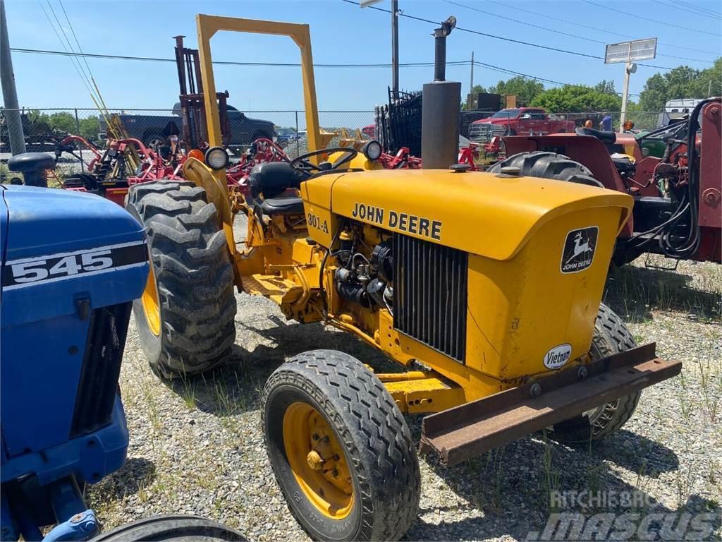 John Deere 301A Lesné traktory