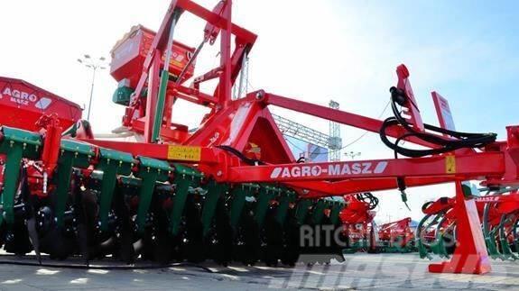 Agro-Masz AGREGAT TALERZOWY PÓŁZAWIESZANY 3m / Cultivador de Ďalšie nákladné vozidlá